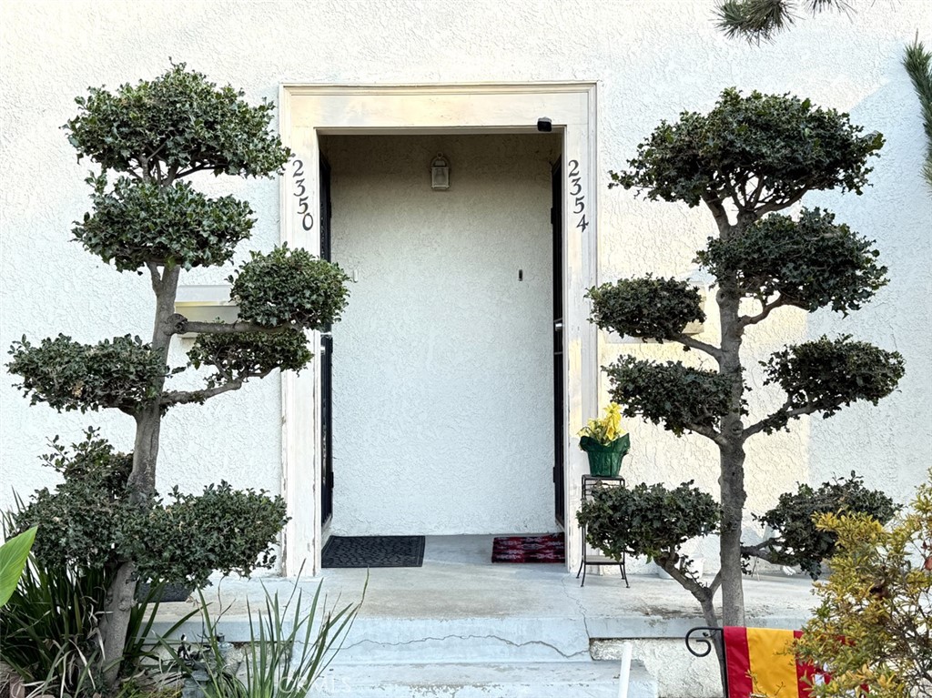 2354 Schoolside