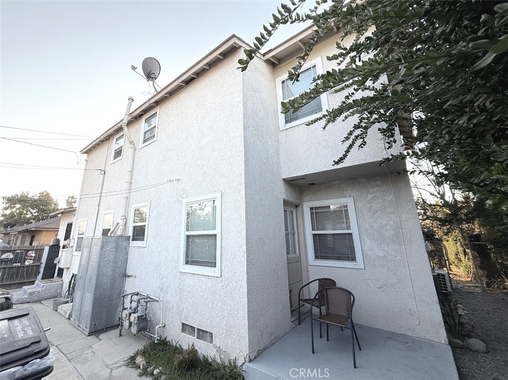 2354 Schoolside