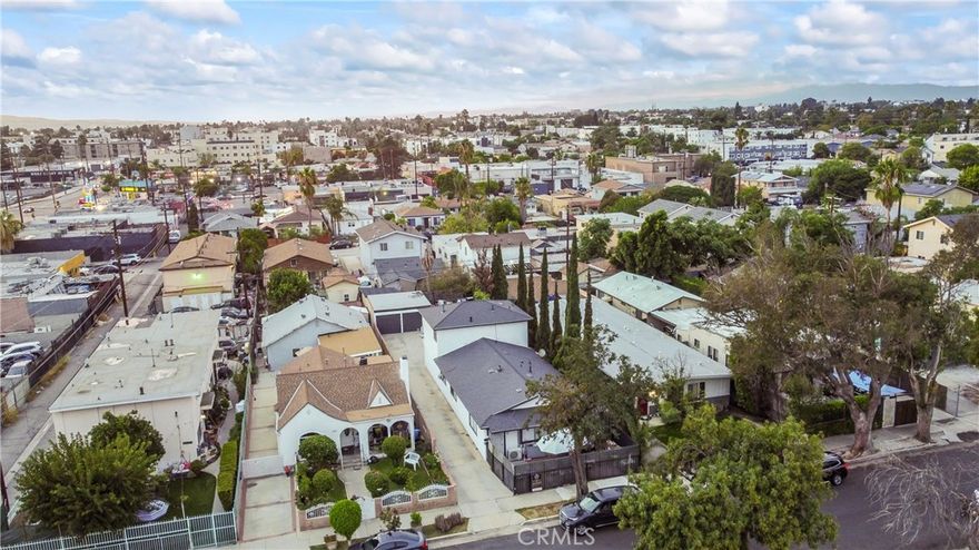 Rock-solid duplex in North Hollywood offering built-in income AND real upside — 5 beds, 4 baths (2,262 sq ft), on 5,555 sq ft on an LAR2-zoned lot — but here’s where it gets interesting: L.A.’s current zoning + state housing laws open doors for MASSIVE expansion or redevelopment. Neighborhood perks? Think proximity to the NoHo Arts District, Metro access, top eateries, studios, high demand by creatives & commuters alike—all helping keep vacancy low and rents strong. Bottom line: it’s more than a duplex—it’s a lever for serious upside in one of NoHo’s most dynamic submarkets. Sharp investors know the numbers pencil today, but the real play is the potential tomorrow, properties like this don’t just cash flow, they compound. Both tenants are open to relocation with assistance, offering buyers a clear exit strategy for vacancy if desired. Make your move—properties with this kind of potential get claimed quickly.
