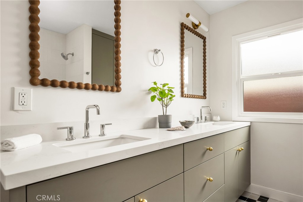 Bixby Knolls (BK) - Residential