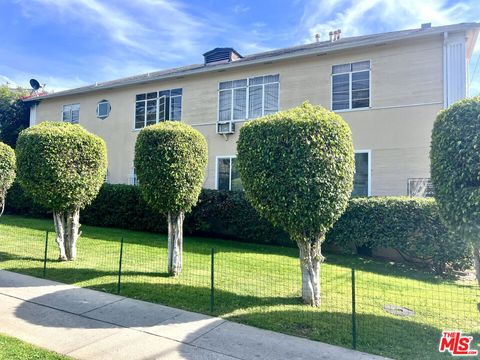 Photo of 1876 N Alexandria Avenue, Los Angeles, CA 90027 (MLS # 26671355)