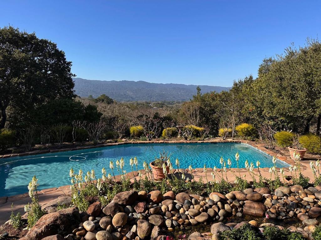578 CRESTA VISTA Lane