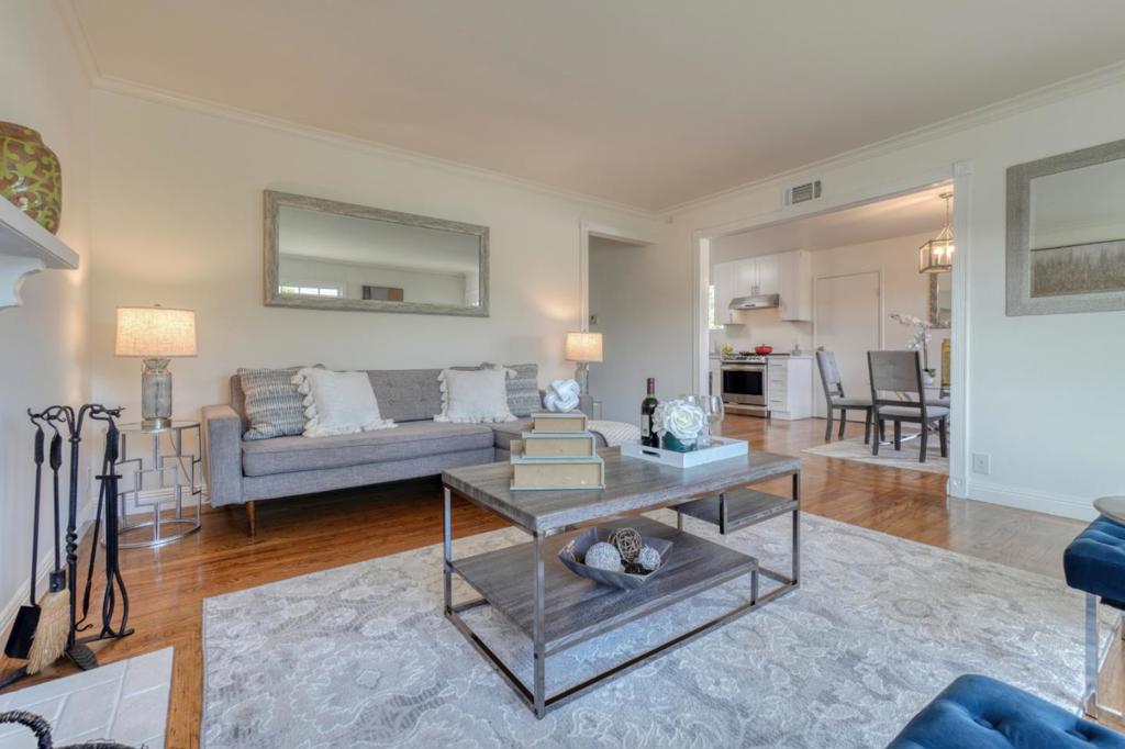 1119 Sunnyside Drive