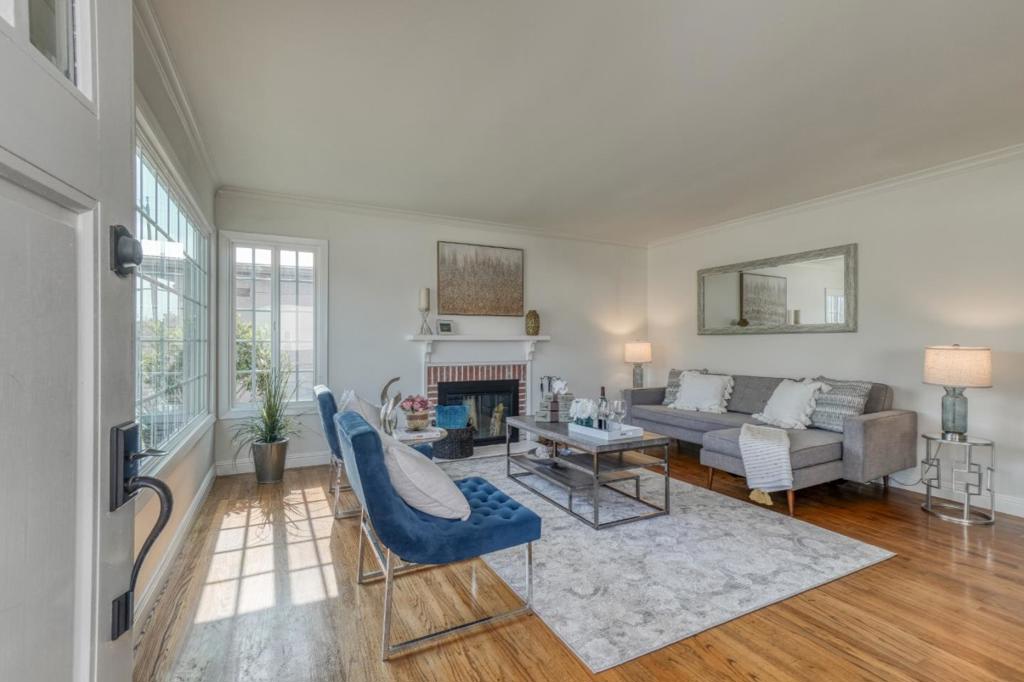 1119 Sunnyside Drive