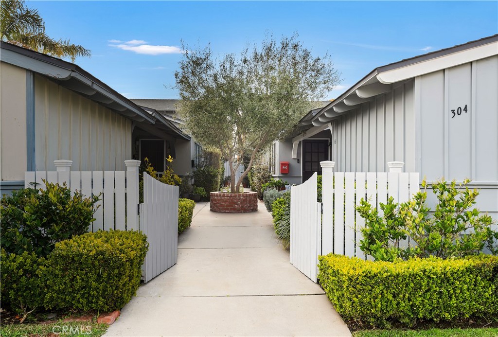 304 Dahlia Place