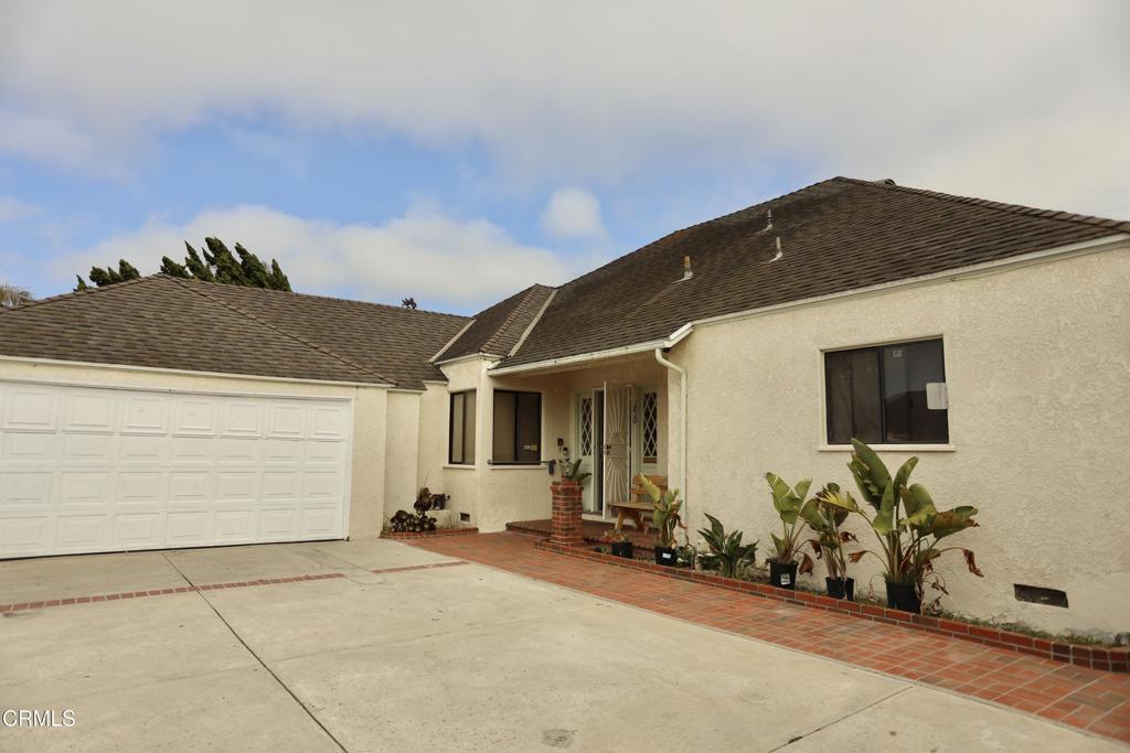 1010 W Robert Avenue