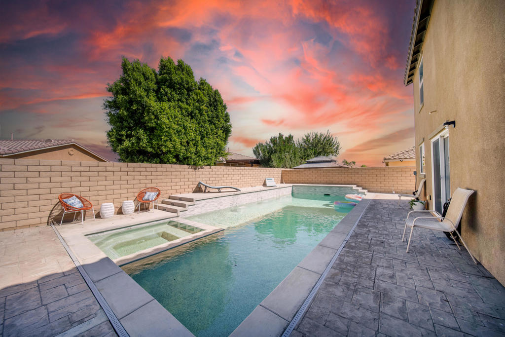 Aventine - Residential