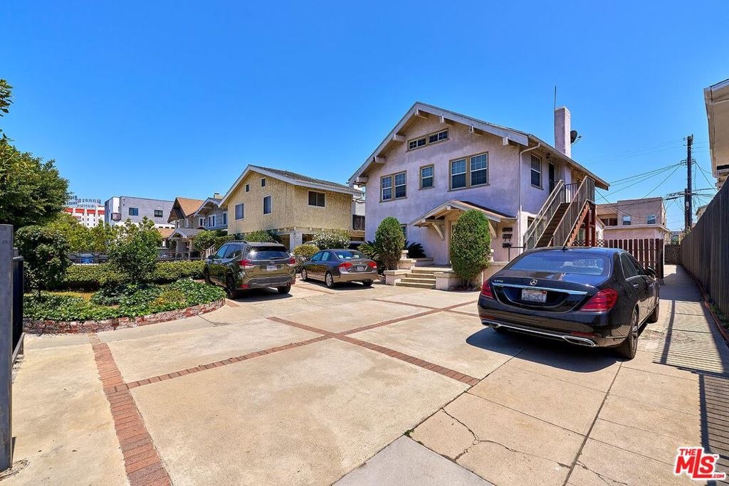 1522 Crenshaw Boulevard