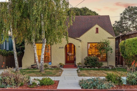 Photo of 1648 Oak View Ave AVE, Kensington, CA 94707 (MLS # 41150017)