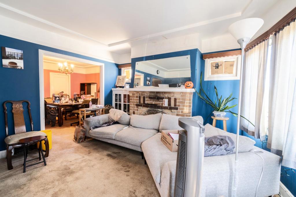 444 Ellington Avenue