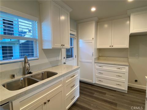 Photo of 665 W 34th St #3, San Pedro, CA 90731 (MLS # SB26010701)