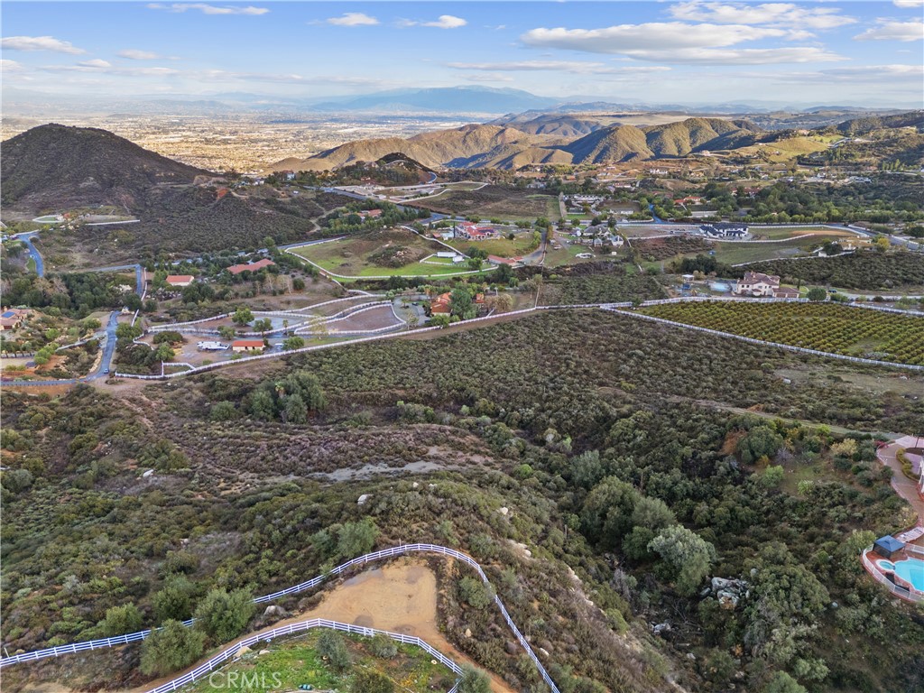 21903 Los Robles Road