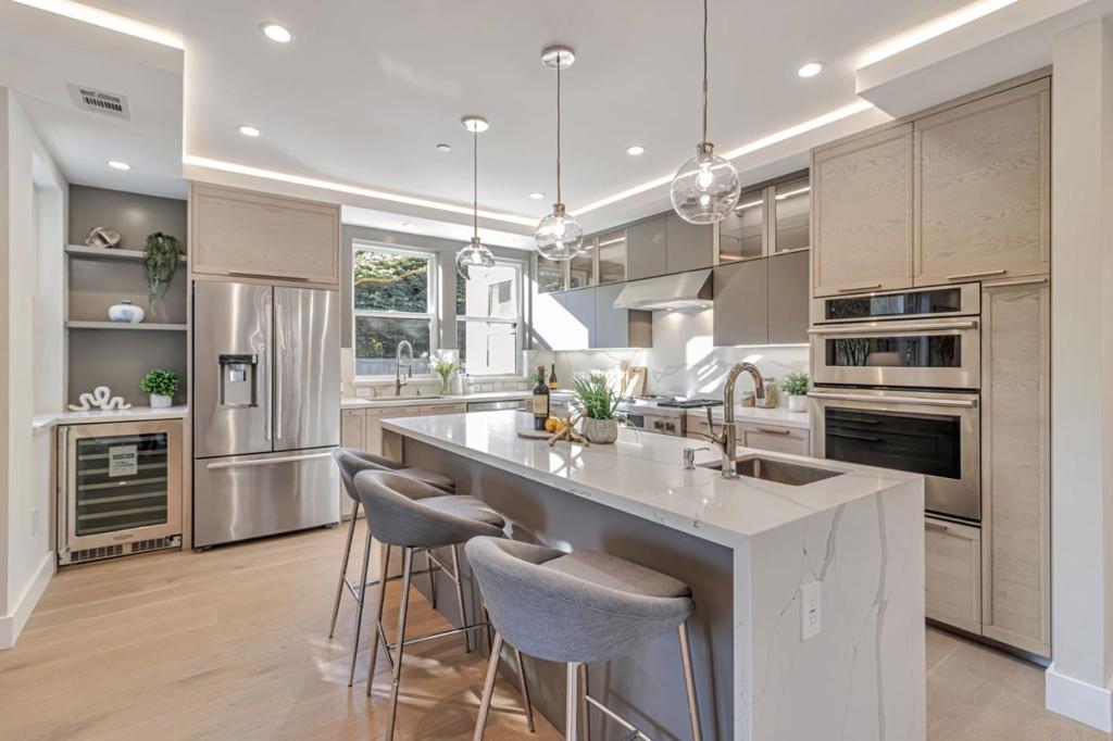 1066 Larch Avenue, Moraga CA 94556
