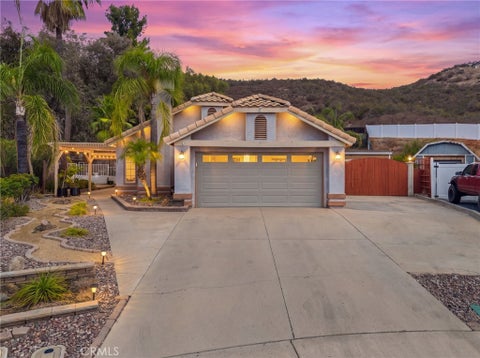 Photo of 39015 Corte Pacheco, Murrieta, CA 92562 (MLS # CV26198365)