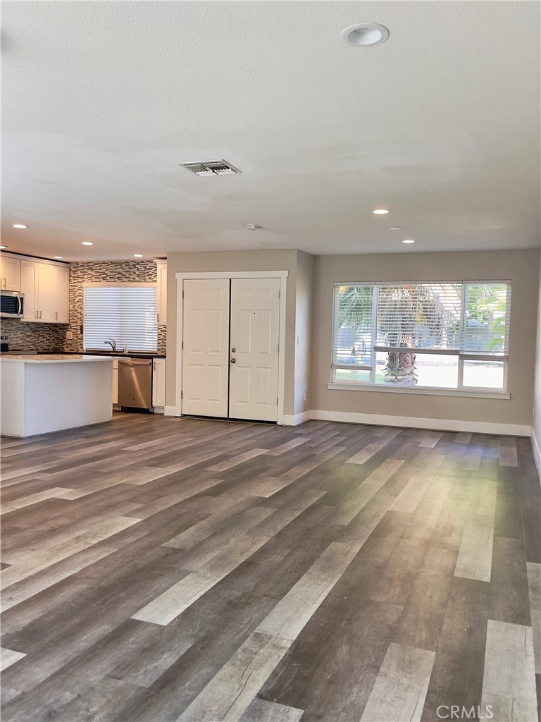 8317 Keyesport Way