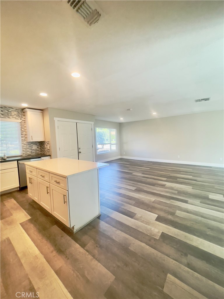 8317 Keyesport Way