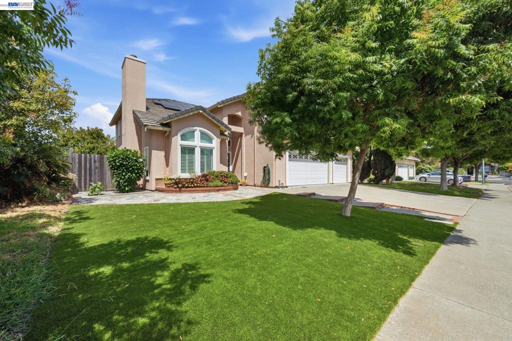 32219 Allison Dr