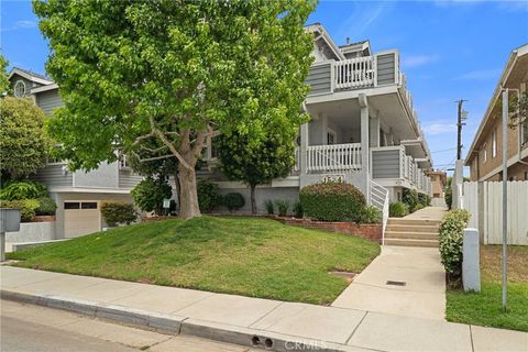 Photo of 1534 Marcelina Avenue #A, Torrance, CA 90501 (MLS # SB26097414)