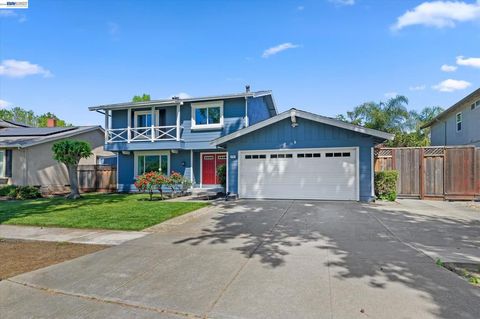 Photo of 4767 Del Valle Pkwy Pkwy, Pleasanton, CA 94566 (MLS # 41130853)