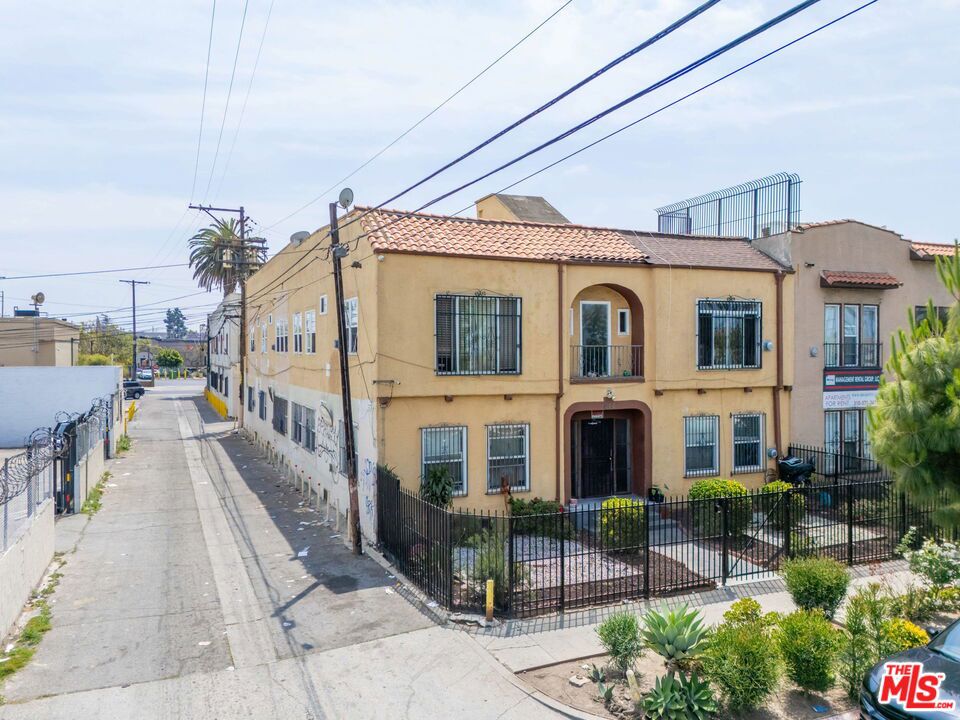 1014 W 57th Street