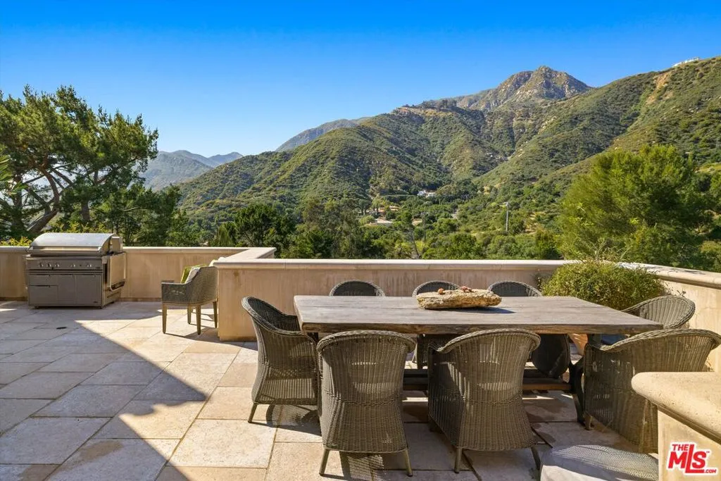 Santa Barbara, California 93108, United States, 4 Bedrooms Bedrooms, ,6 BathroomsBathrooms,Residential,Active,141179