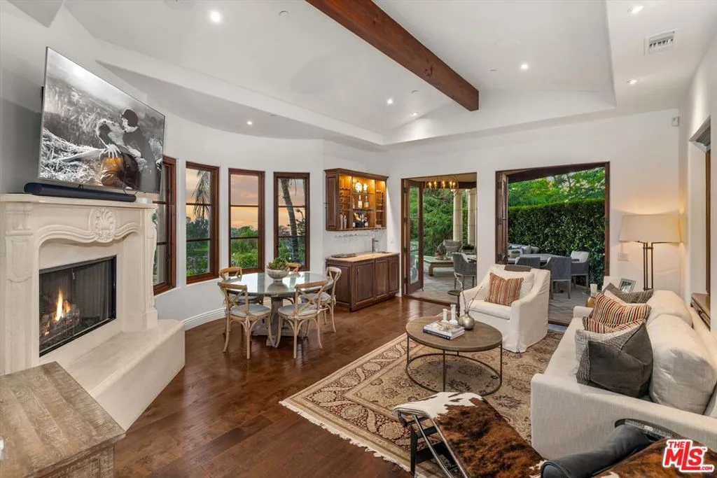 Santa Barbara, California 93108, United States, 4 Bedrooms Bedrooms, ,6 BathroomsBathrooms,Residential,Active,141179