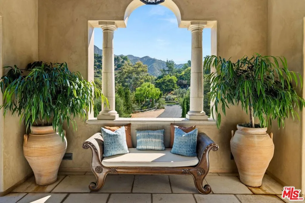 Santa Barbara, California 93108, United States, 4 Bedrooms Bedrooms, ,6 BathroomsBathrooms,Residential,Active,141179