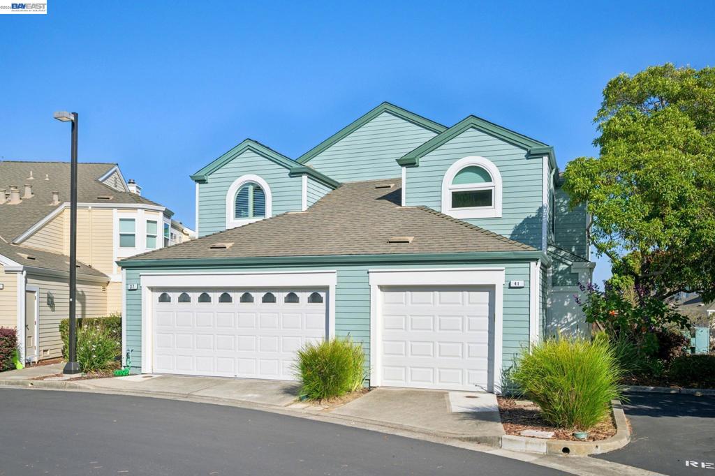 37 Oak Park Dr