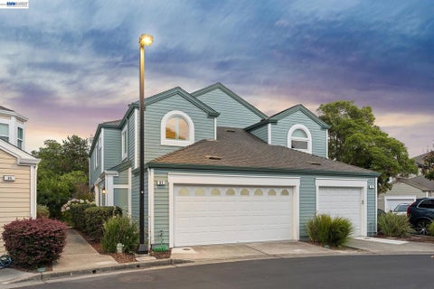 Photo of 37 Oak Park Dr Dr, Alameda, CA 94502 (MLS # 41148724)