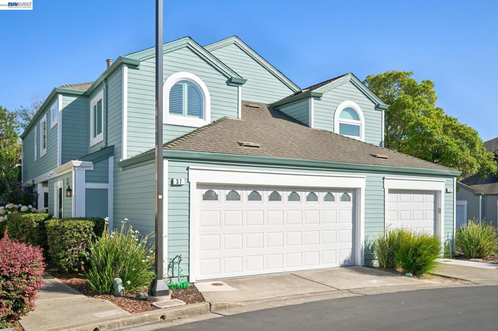 37 Oak Park Dr