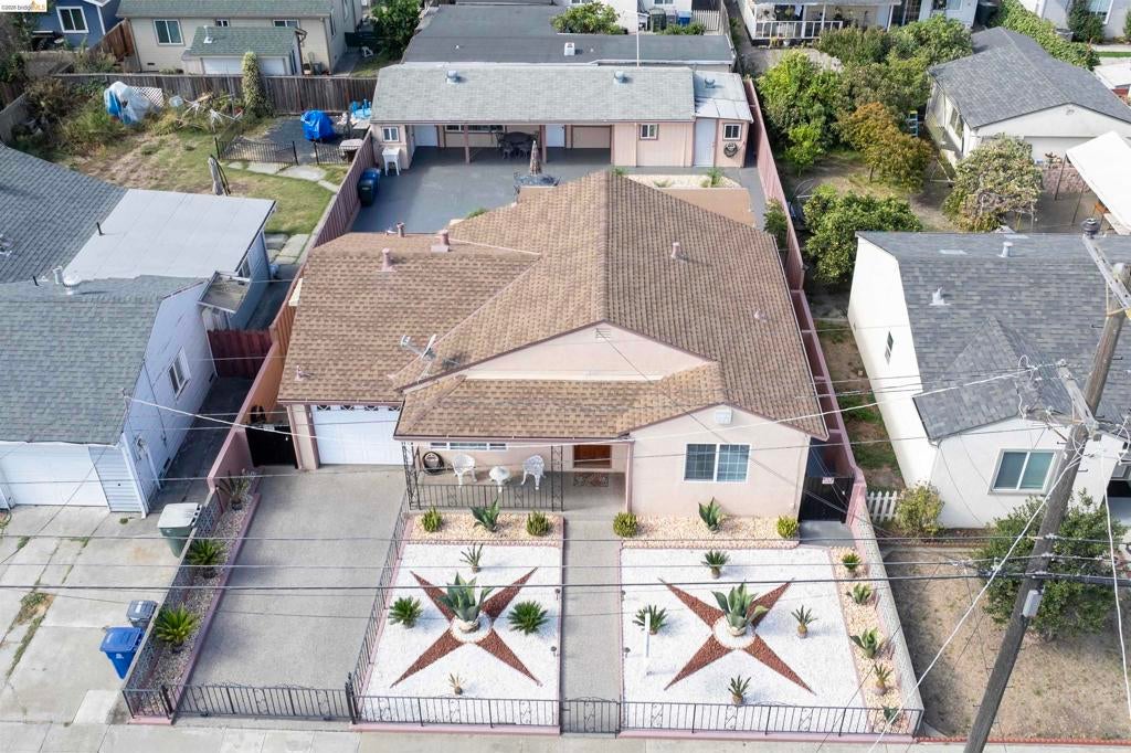 1051 Donovan Dr