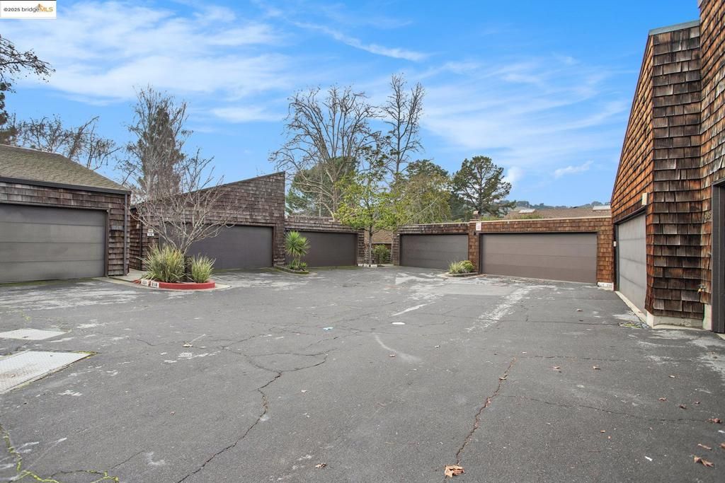 listing image 130721065720199824999