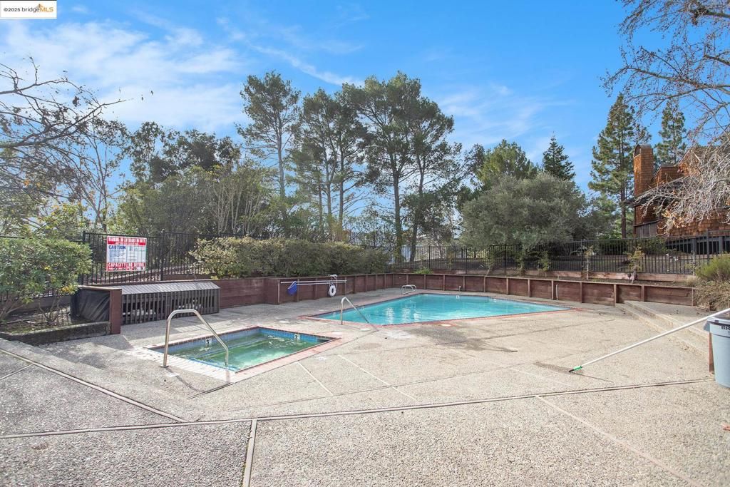 listing image 130724985014288509704