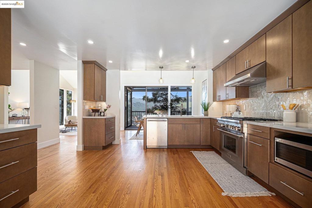 listing image 130729313030331192825