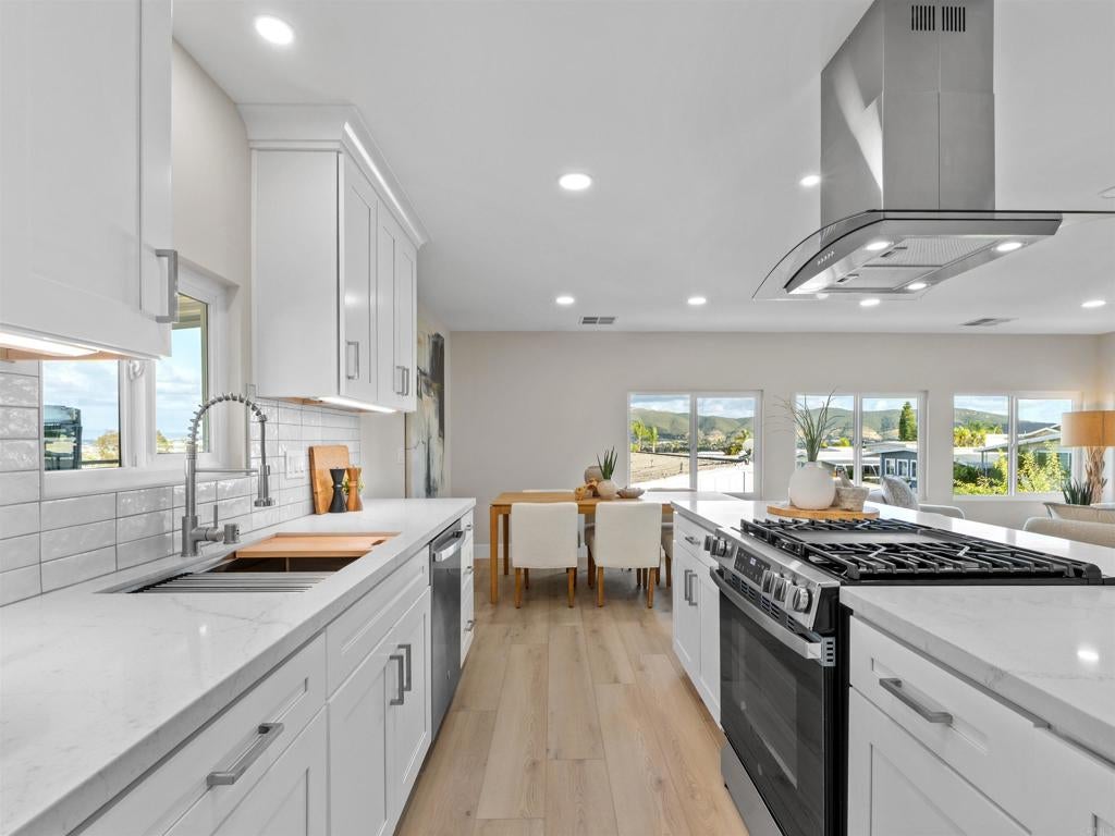3535 Linda Vista Drive 148
