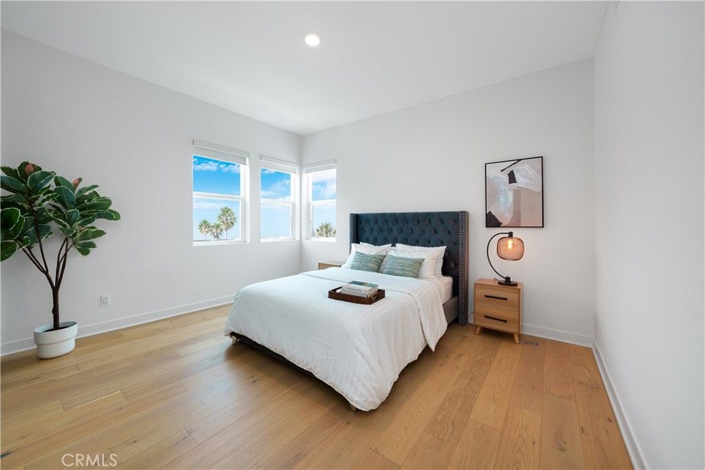 listing image 130727025907925220488
