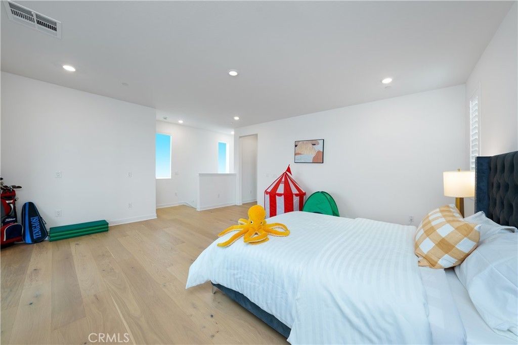 listing image 130721732722584229720