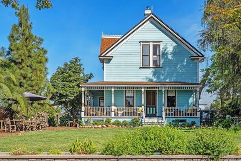 Photo of 2641 Massachusetts Ave Ave, Lemon Grove, CA 91945 (MLS # NDP2602550)