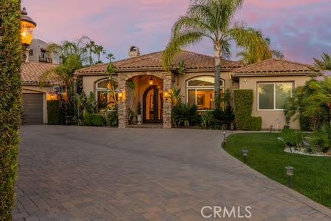 22928 San Joaquin E Canyon Lake CA 92587