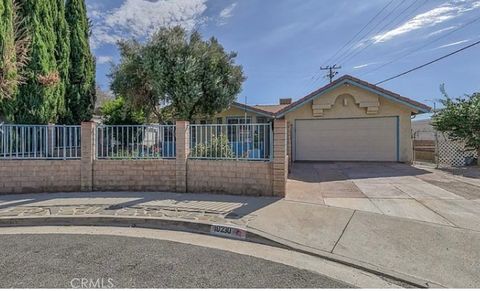 Photo of 19230 Nearbrook Street, Canyon Country, CA 91351 (MLS # GD25230193)