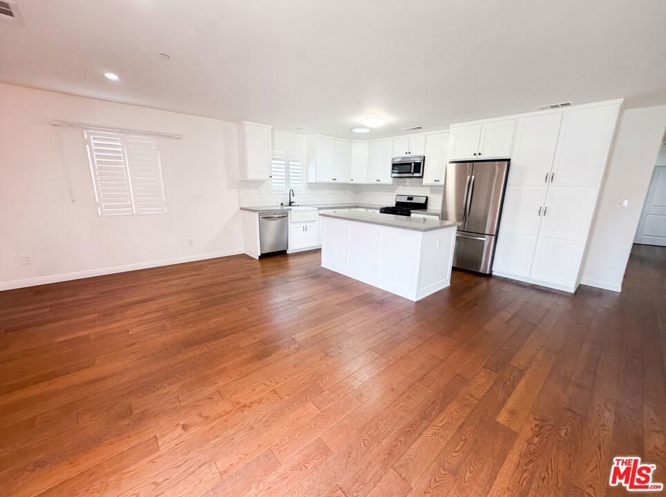 1138 S St Andrews Place, Los Angeles CA 90019