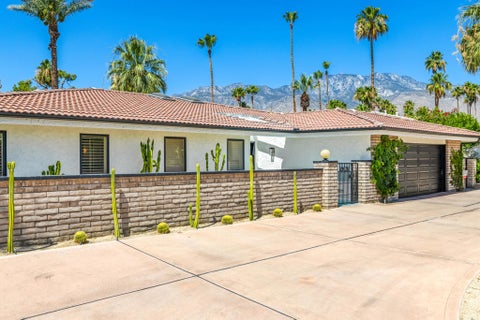 Photo of 5365 E Cherry Hills Drive, Palm Springs, CA 92264 (MLS # 219152857PS)