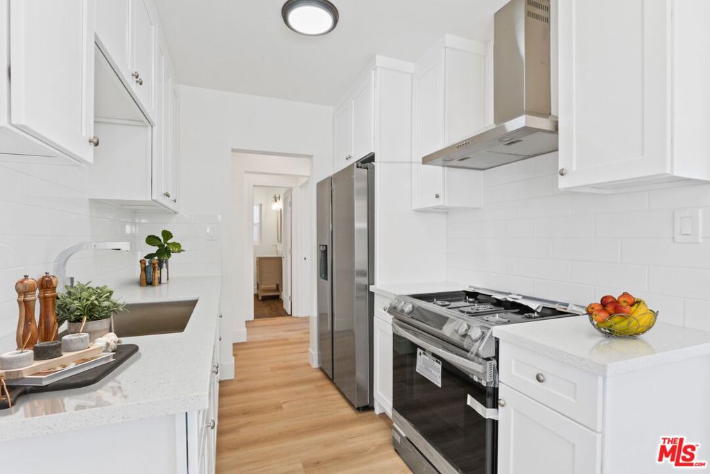 151 S Mountainview Avenue