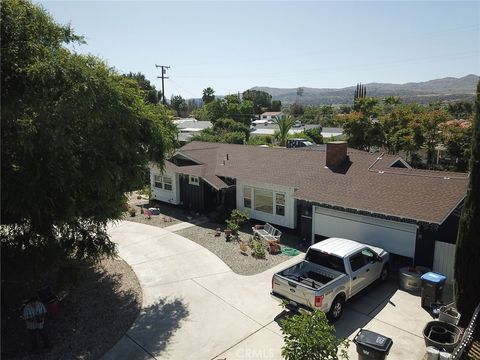 Photo of 41321 Merriwood Dr, Hemet, CA 92544 (MLS # SW26085287)