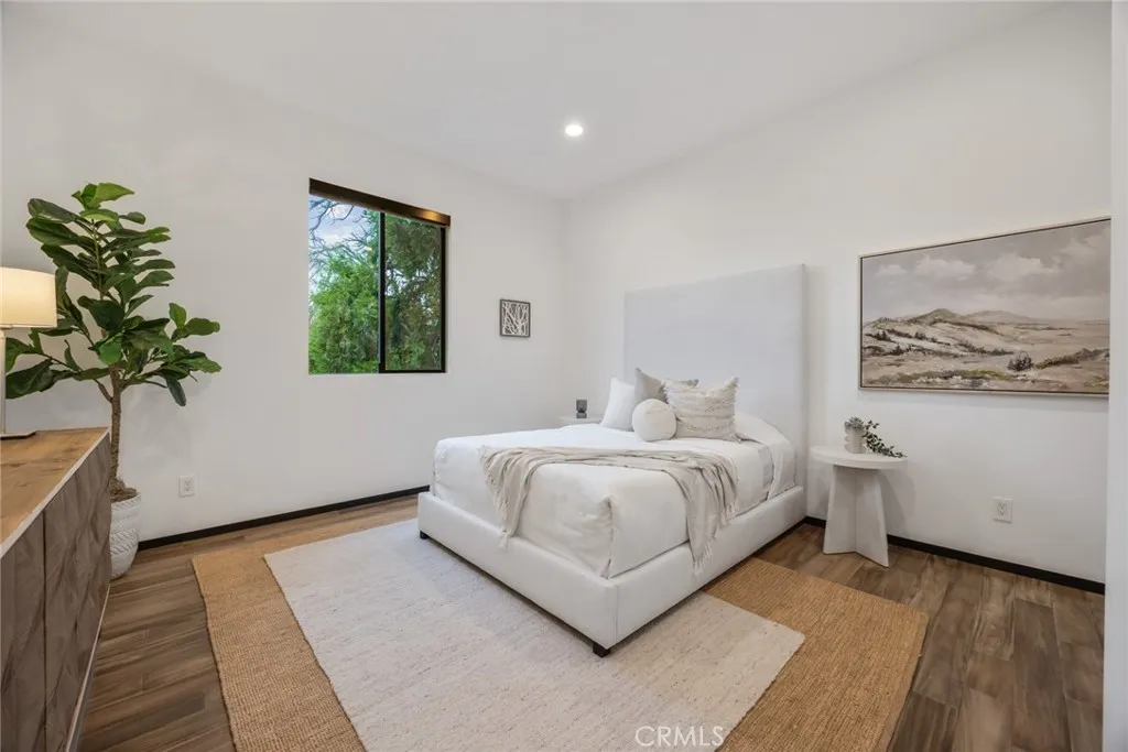 Pasadena, California 91107, United States, 4 Bedrooms Bedrooms, ,5 BathroomsBathrooms,Residential,Active,229679