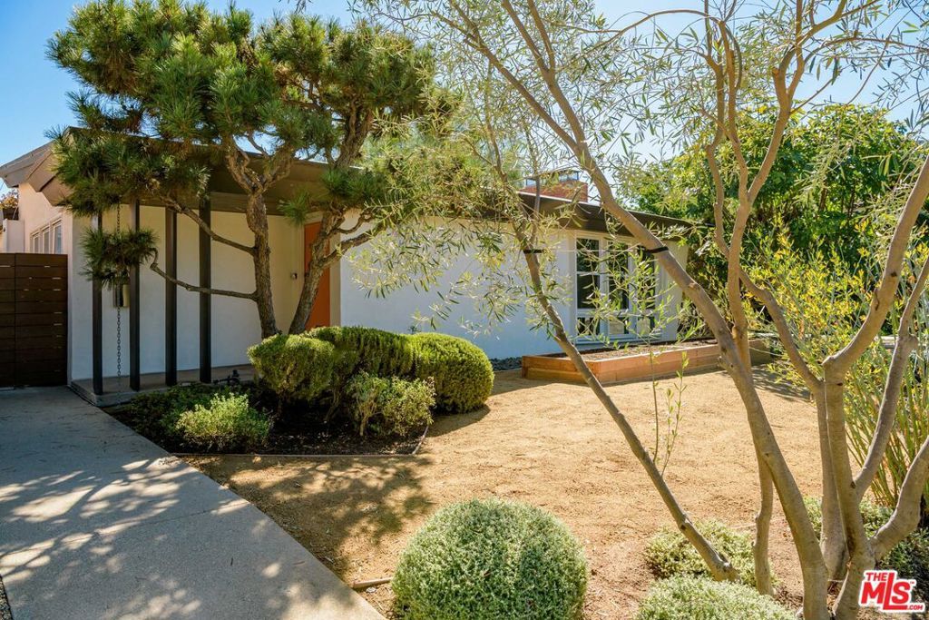 Photo of 1856 Hi Point Street, Los Angeles, CA 90035 (MLS # 25603943)
