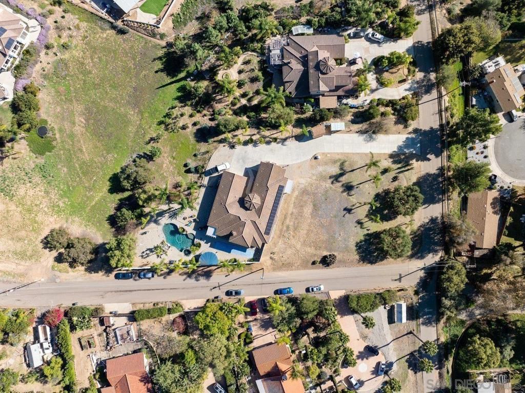 Photo of 26025 Jack Rabbit Acres, Escondido, CA 92026 (MLS # 250046007SD)