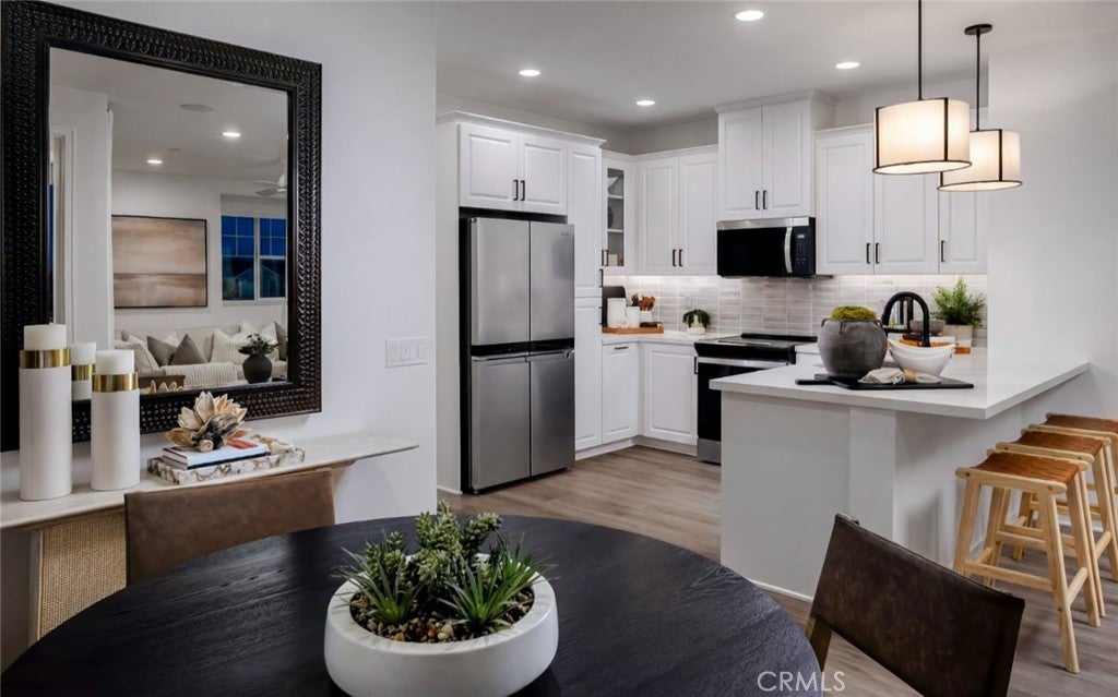 3956 E. Bucknell Paseo, Ontario CA 91761
