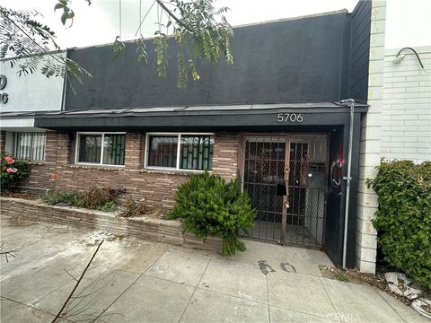 Photo of 5706 Cahuenga Boulevard, North Hollywood, CA 91601 (MLS # GD25156221) Photo of 5706 Cahuenga Boulevard, North Hollywood, CA 91601 (MLS # GD25156221)