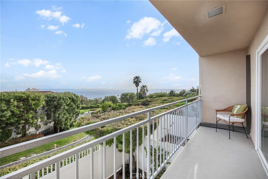 2235 W 25th Street 123